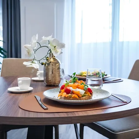 Novos Cityscape Serenity Apartment Bukarest