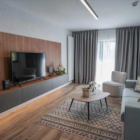 Novos Cityscape Serenity Apartment *