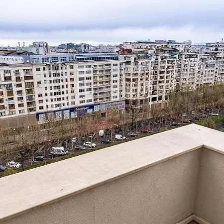 Novos Cityscape Serenity Apartment